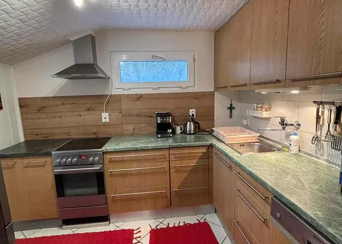 In 37240 * Balatonakali