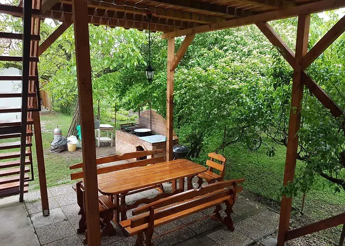 In 37240 * Balatonakali